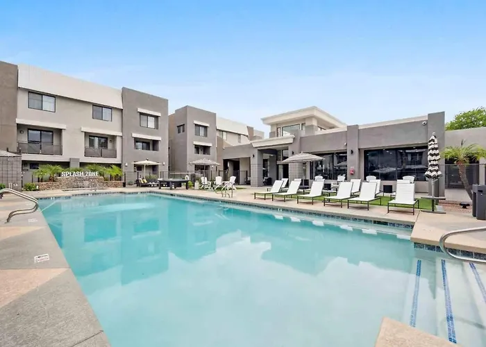 Apartment Cozysuites - Westgate W Pool 14