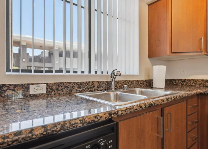 Cozysuites - Westgate W Pool 14 Apartment *